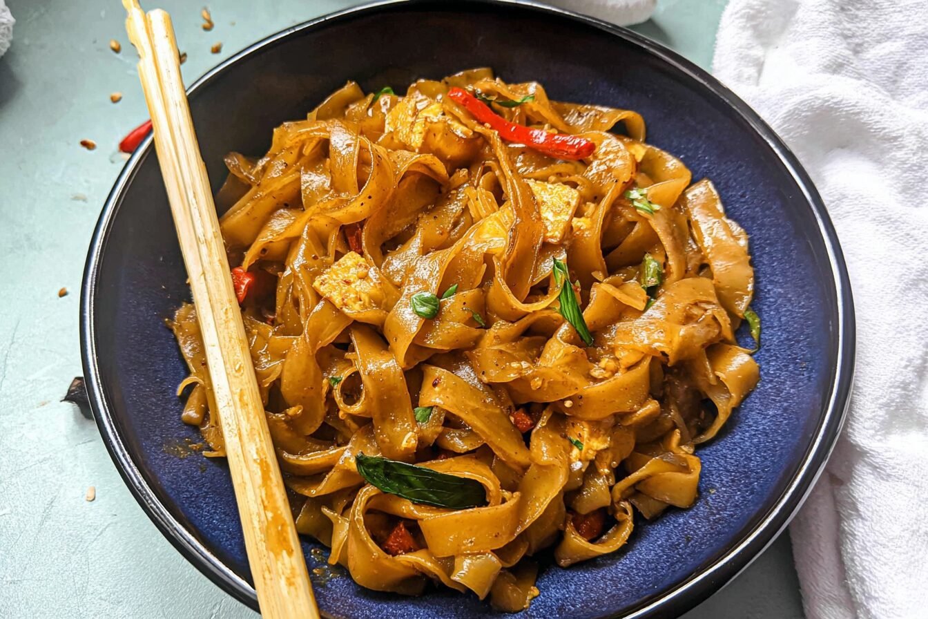 Drunken Noodles Recipe Classic Thai Pad Kee Mao With Bold Flavors 6 Drunken Noodles